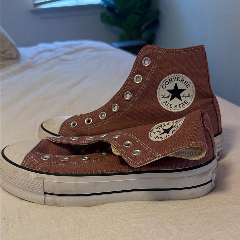 Converse All Star High Top Sneakers - mauve